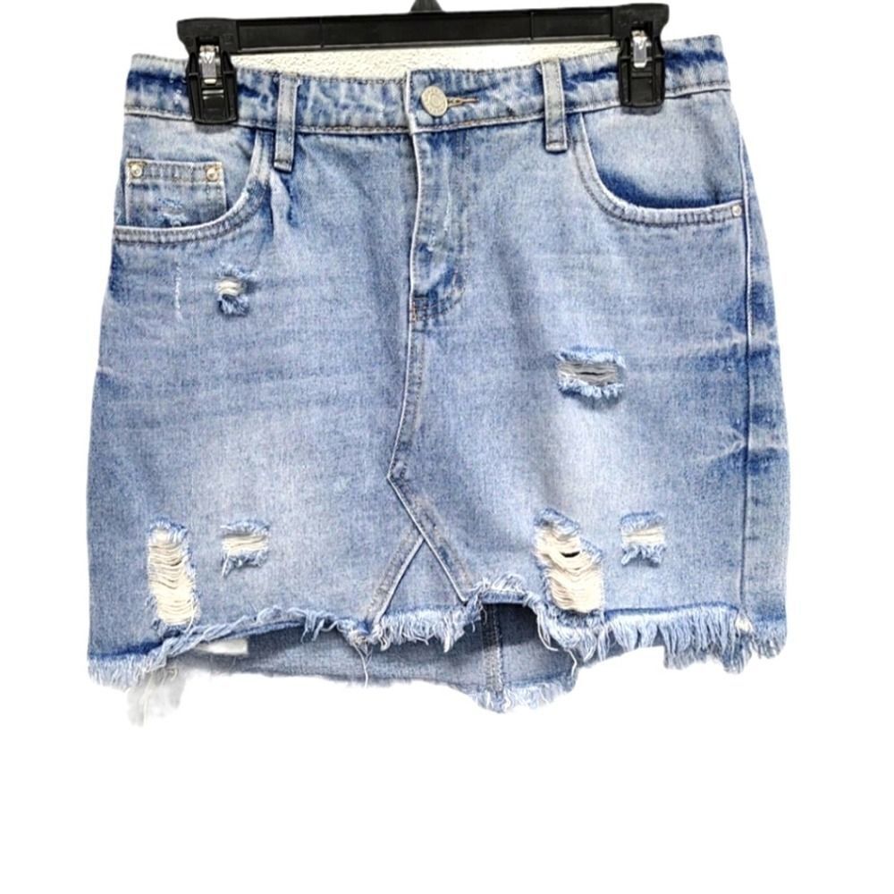 ‎Refuge Distressed Denim Mini Skirt Size Medium